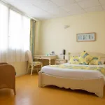 Logis - Le Relais Des Deux Vallees - Et Restaurant 2*