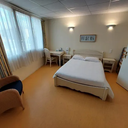 Logis Hotels - Le Relais Des Deux Vallees - Hotel Et Restaurant