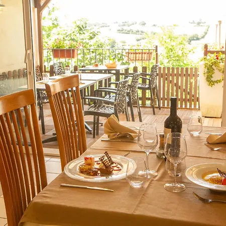 Logis - Le Relais Des Deux Vallees - Et Restaurant 2* Salvagnac