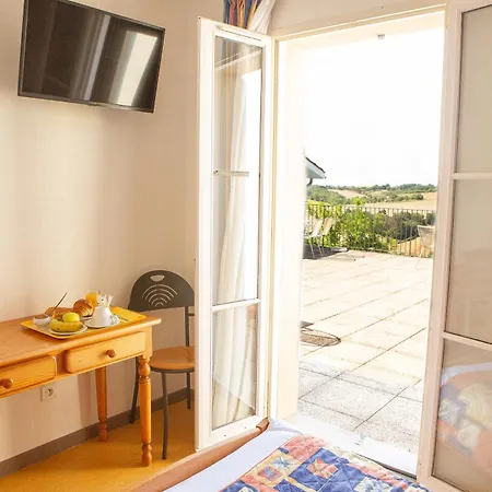 Logis - Le Relais Des Deux Vallees - Et Restaurant