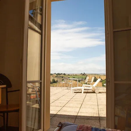 Hotel Logis - Le Relais Des Deux Vallees - Et Restaurant