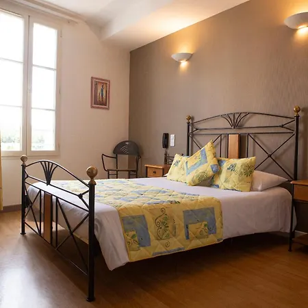Logis Hotels - Le Relais Des Deux Vallees - Hotel Et Restaurant Hotel Salvagnac