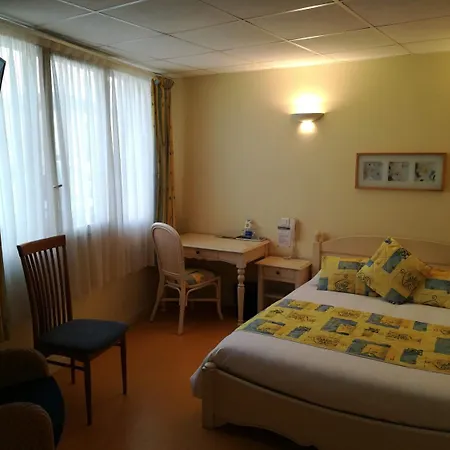 Logis Hotels - Le Relais Des Deux Vallees - Hotel Et Restaurant