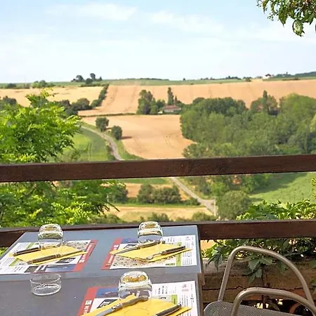 Logis - Le Relais Des Deux Vallees - Et Restaurant