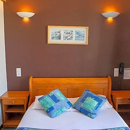 ホテル Logis - Le Relais Des Deux Vallees - Et Restaurant 2*