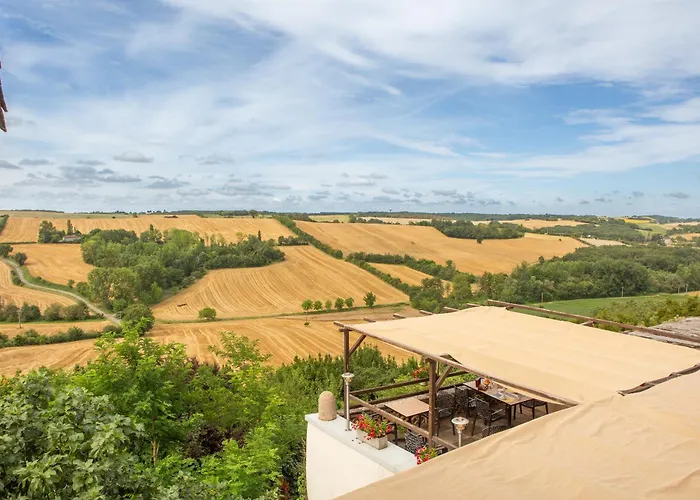 Hotel Logis - Le Relais Des Deux Vallees - Et Restaurant Salvagnac