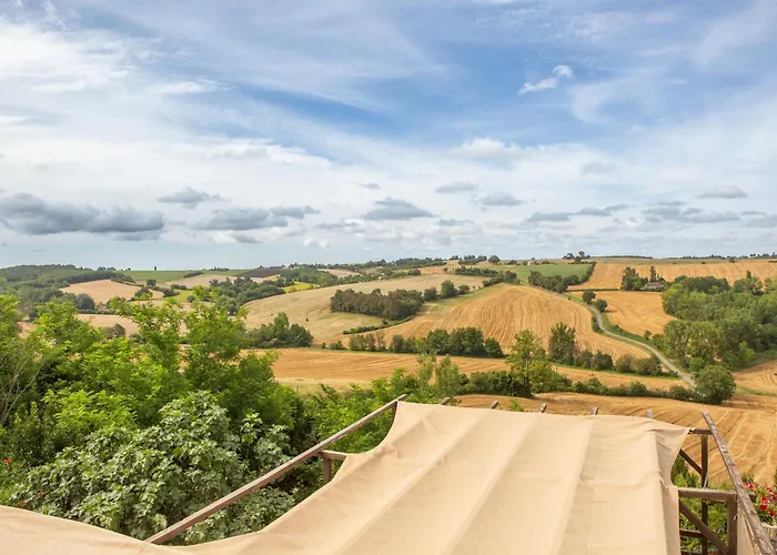 Logis - Le Relais Des Deux Vallees - Et Restaurant 2* Salvagnac