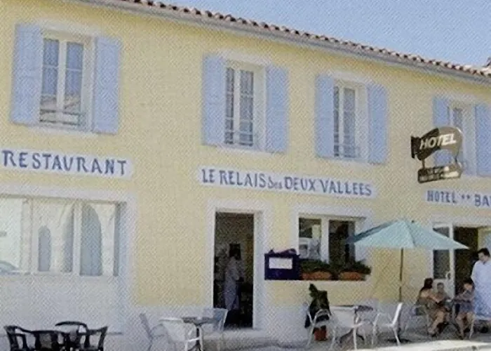 Logis - Le Relais Des Deux Vallees - Et Restaurant 2*